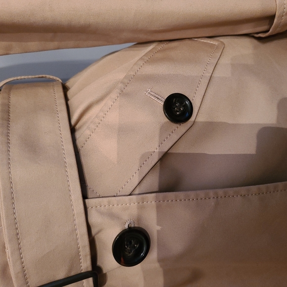 Coach trench coat. NWOT - Picture 3 of 8